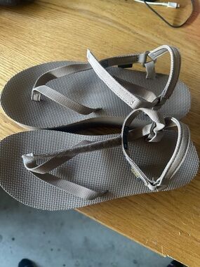 Neutral Taupe Strappy Sandal Flip Flop